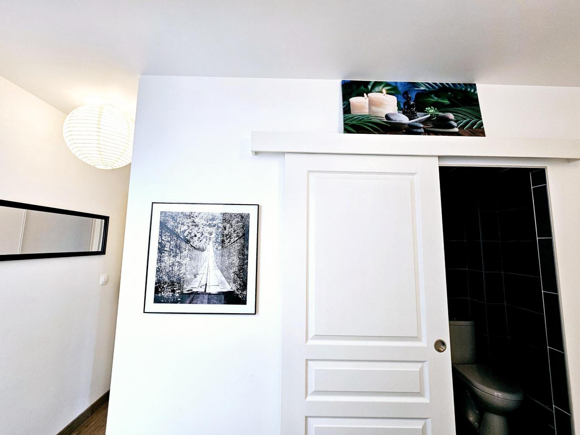Apartment Passage Secret - Ideal Pro, Couples, Familles & Amis - Le Calme En Hypercentre - Wifi Debit - Netflix - Machine A Laver - Gare, Cathedrale, Commerces, Restaurants & Transports En Commun A Moins De 10 Minutes A Pied *