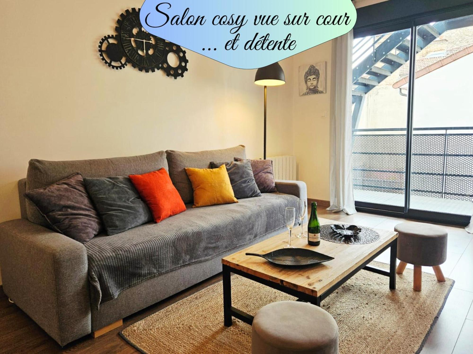 Passage Secret - Ideal Pro, Couples, Familles & Amis - Le Calme En Hypercentre - Wifi Debit - Netflix - Machine A Laver - Gare, Cathedrale, Commerces, Restaurants & Transports En Commun A Moins De 10 Minutes A Pied Apartment Reims