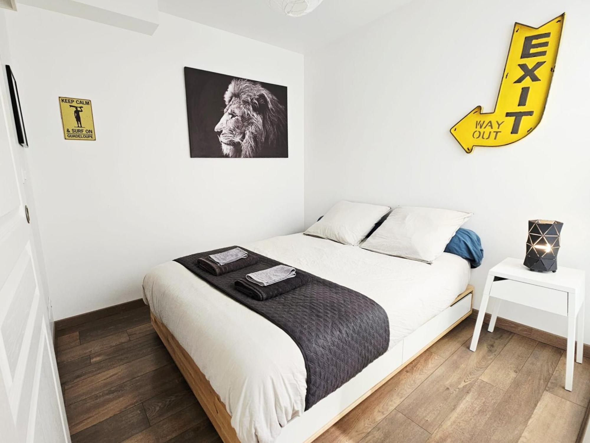 Passage Secret - Ideal Pro, Couples, Familles & Amis - Le Calme En Hypercentre - Wifi Debit - Netflix - Machine A Laver - Gare, Cathedrale, Commerces, Restaurants & Transports En Commun A Moins De 10 Minutes A Pied Reims